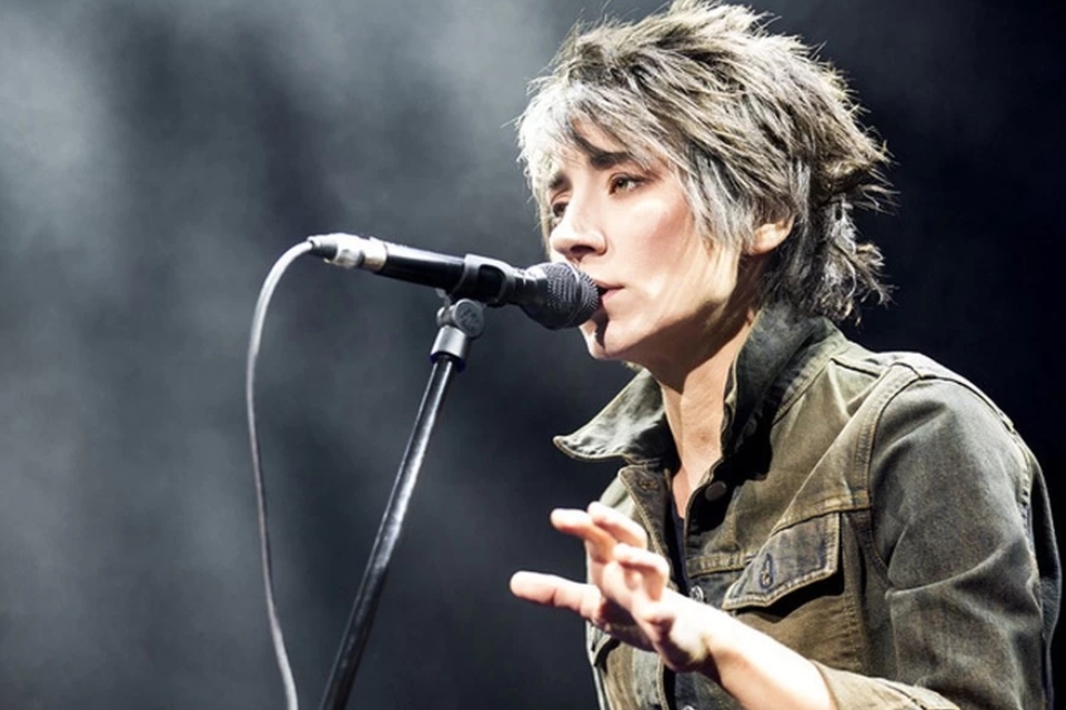 «Ни один учебник психиатрии не может так точно описать депрессию»: Что говорят фанаты, хейтеры и звезды об альбоме Земфиры* «бордерлайн»