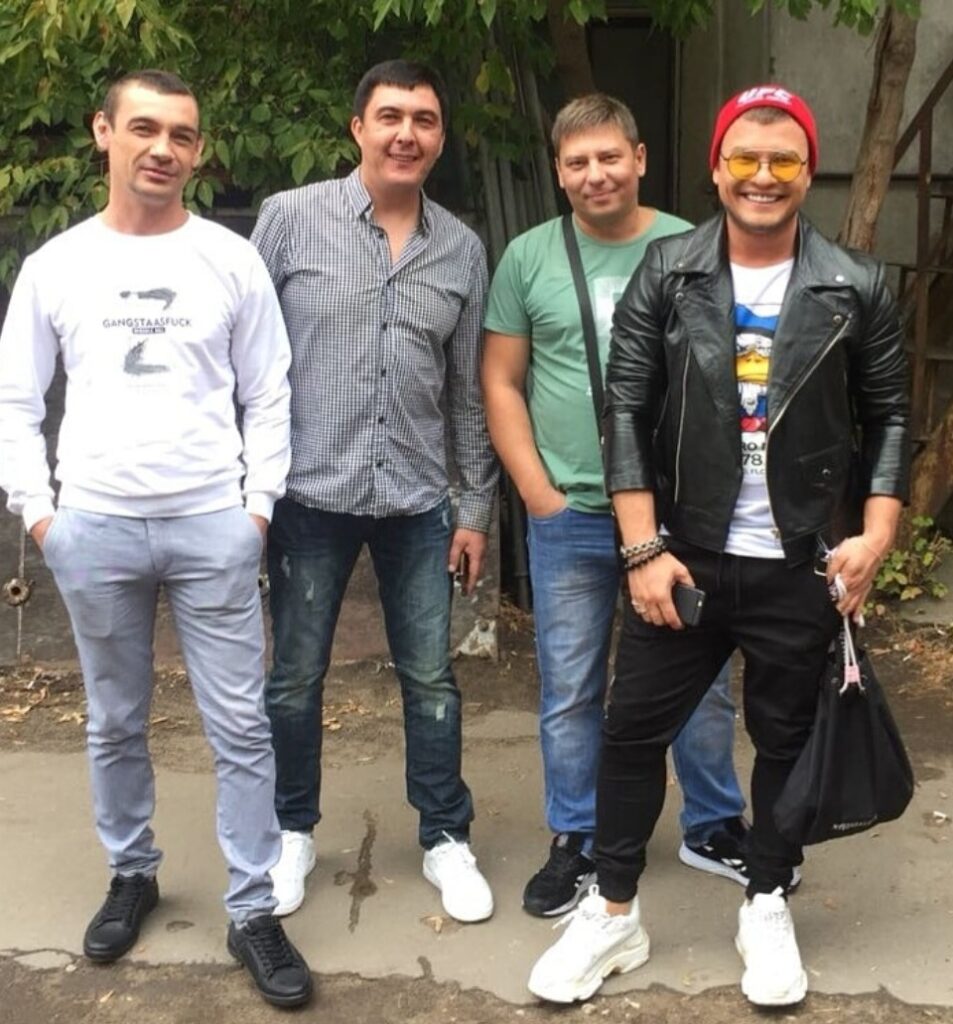 Стекловата Новый год: песня, клип, каверы