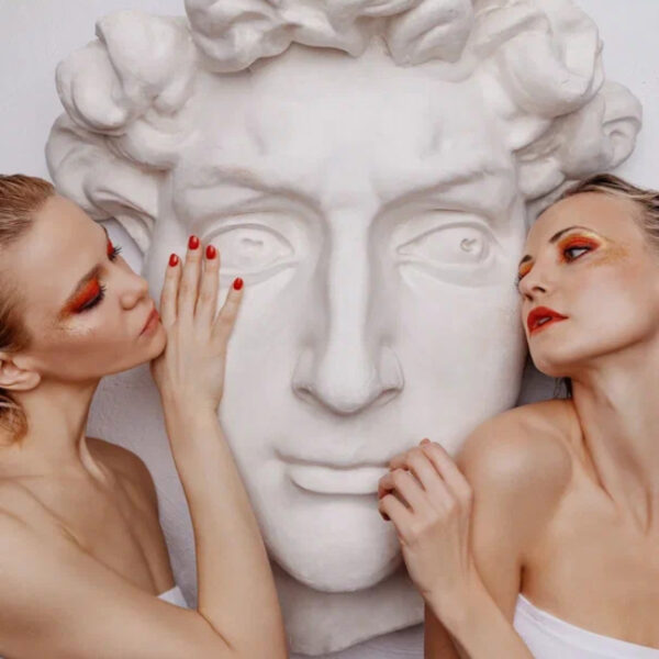 Спектакль «Красавец мужчина» в театре Пушкина