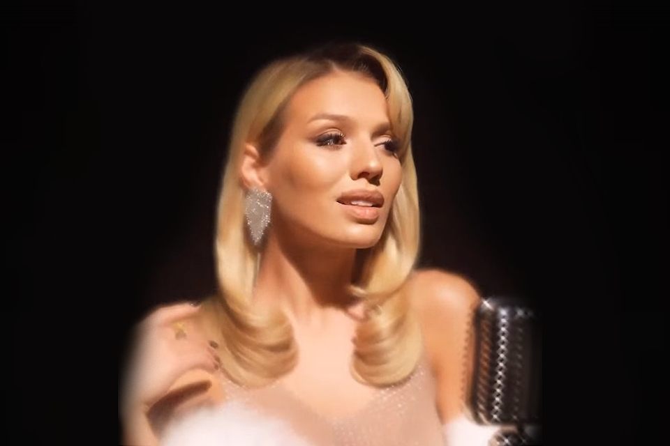 Фанаты и хейтеры обсуждают новую песню Люси Чеботиной «Мое»