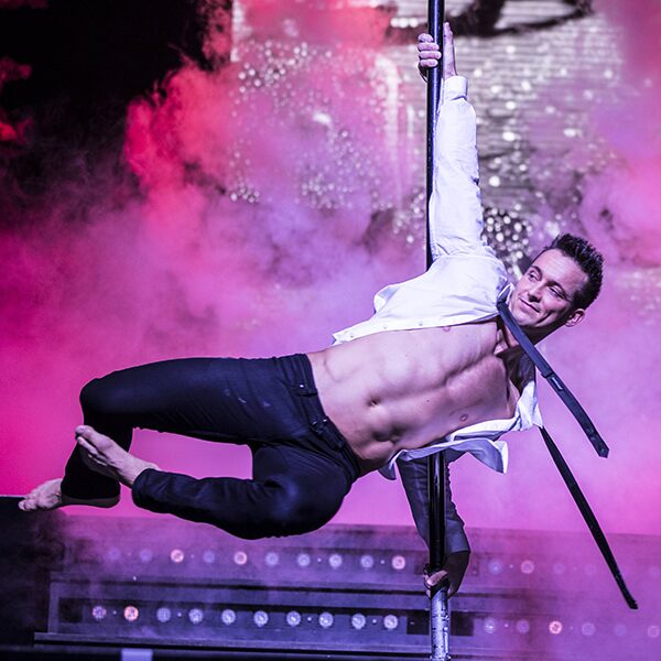 8 марта в театре музыки и шоу lll РИМ