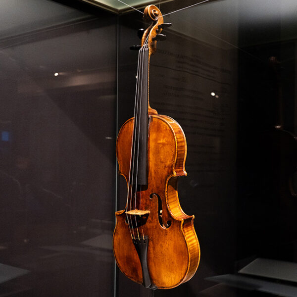 Выставка «Секреты скрипичных мастеров» в Музее музыки