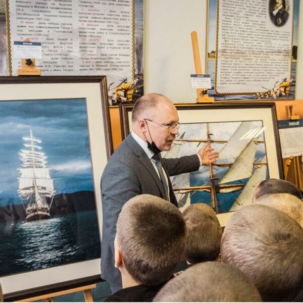 Выставка «Аристократы морей»