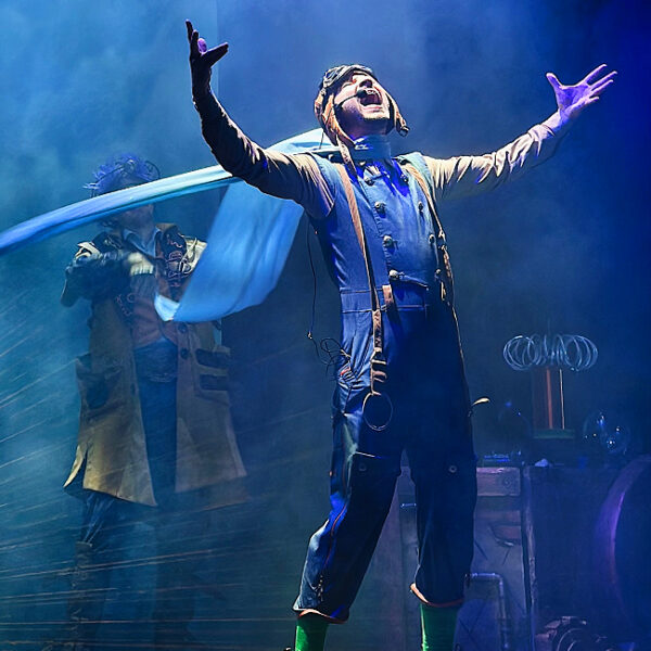 Спектакль «Мечты, меняющие мир»: 10 ярких шоу в одном представлении