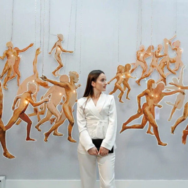 Иммерсивная выставка DEEP INSIDE/GHT