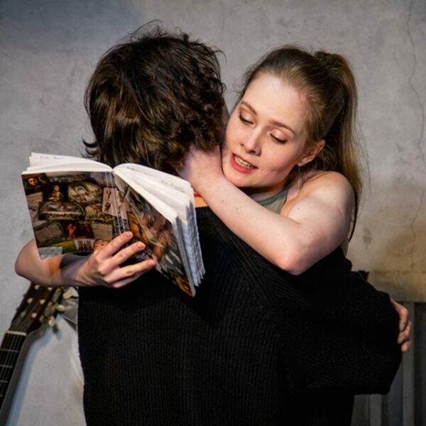 Спектакль «Сталлоне любовь корова»