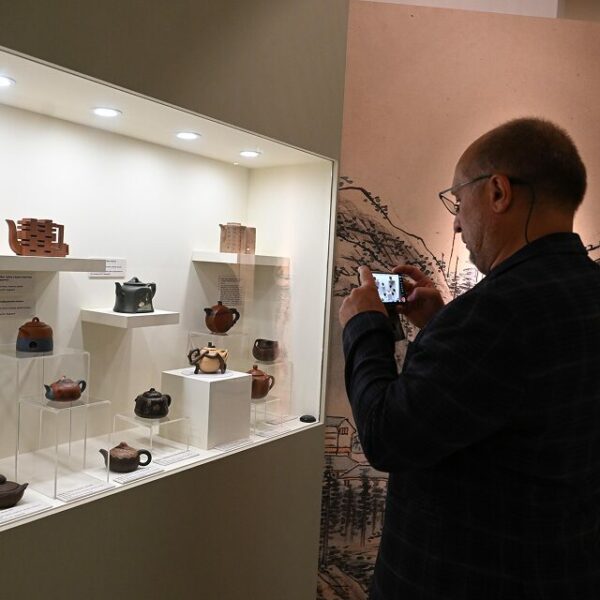 Выставка «Керамическая семья»