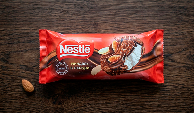 Мороженое сливочное в глазури с дробленым миндалем Nestle