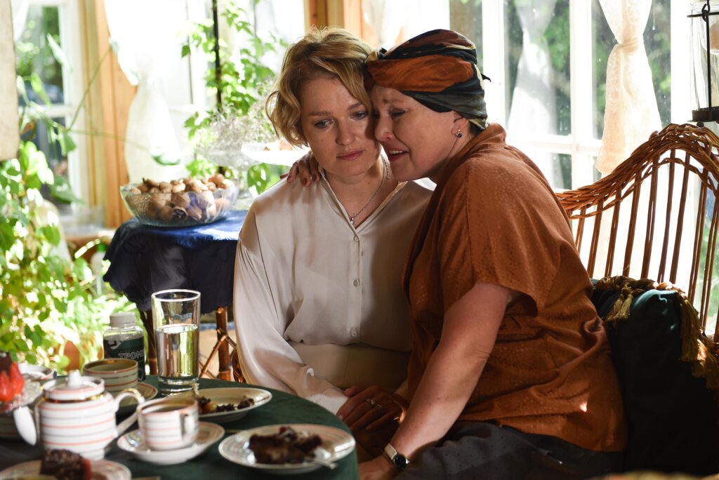 Трейлер и дату выхода российского сериала «Чиновница» опубликовал онлайн-кинотеатр