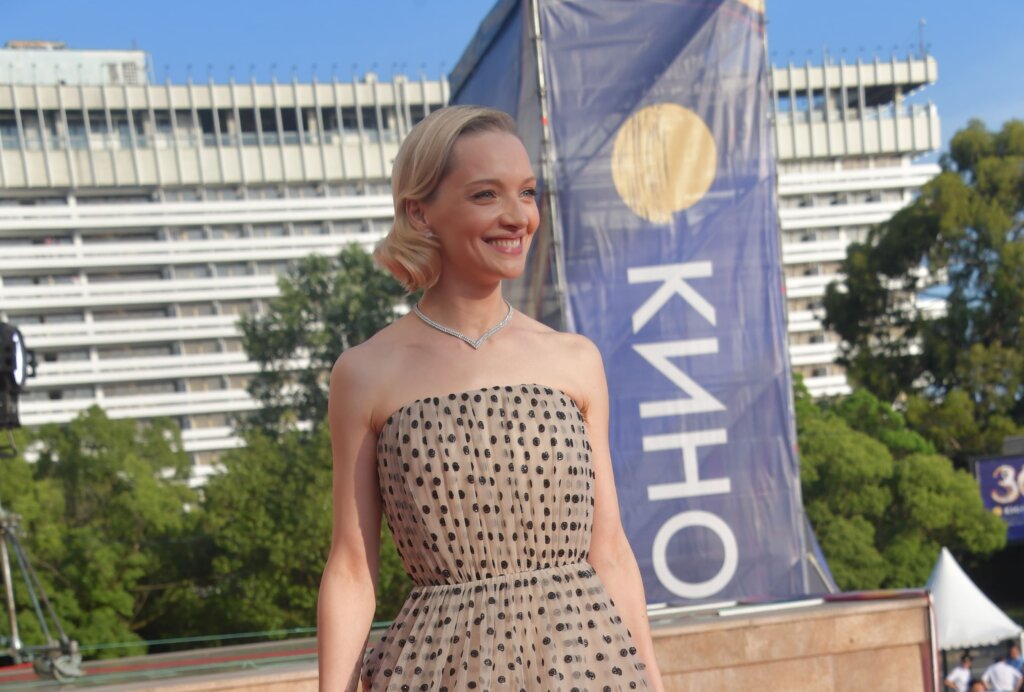 Нищета и вера в Бога: как живет актриса Екатерина Вилкова