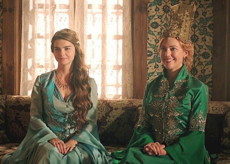 Момент в сериале, когда Хюррем впервые была по-настоящему счастлива за свою дочь