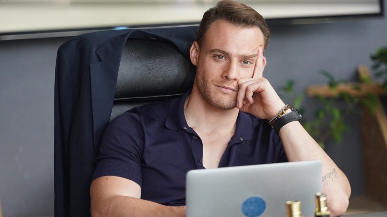 Интересные факты о жизни Керема Бюрсина