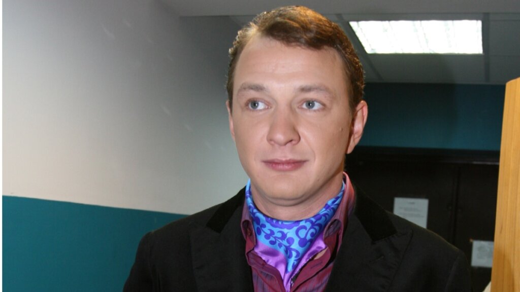 Известный режиссер рассказал, как прятал пьяного Марата Башарова от позора