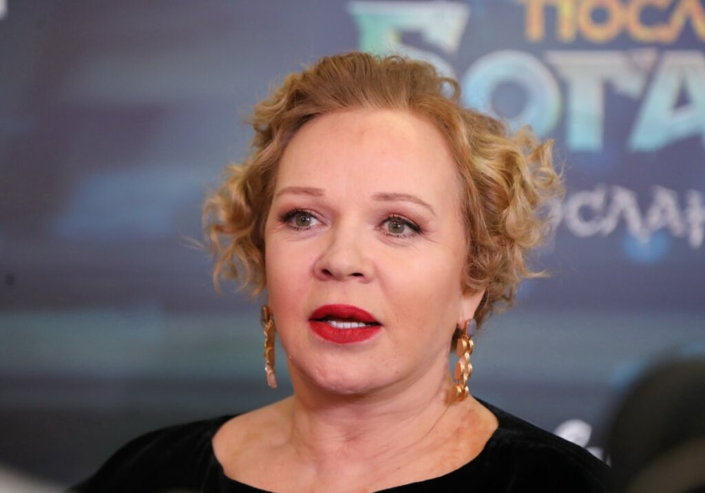 Новости шоу-бизнеса: Будина плюнула в Лазареву, Валюшкина выходит замуж, а сын Марьянова получил миллион