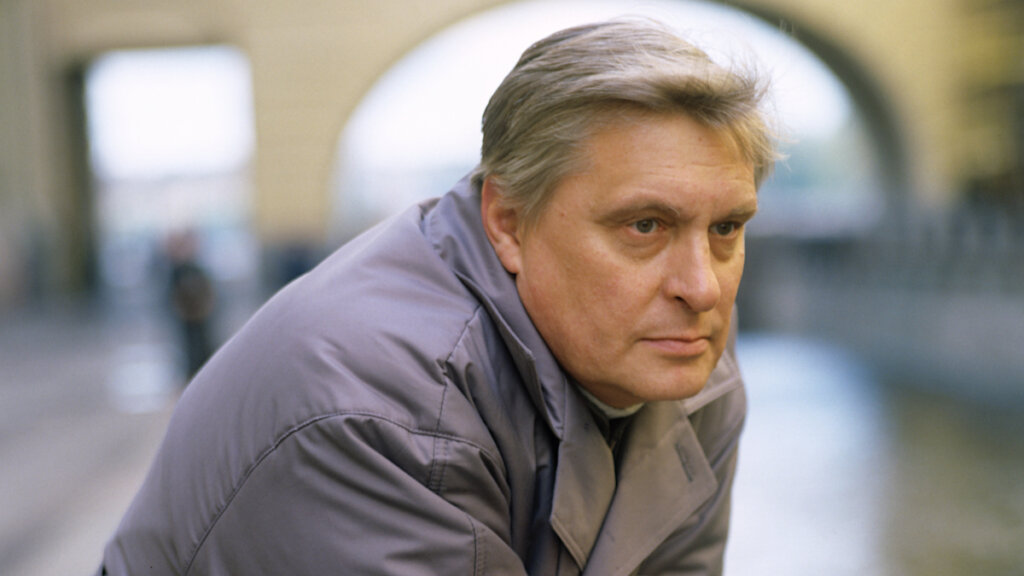 Болезненный разрыв с Дорониной, счастье со второй попытки: как сейчас живет Олег Басилашвили