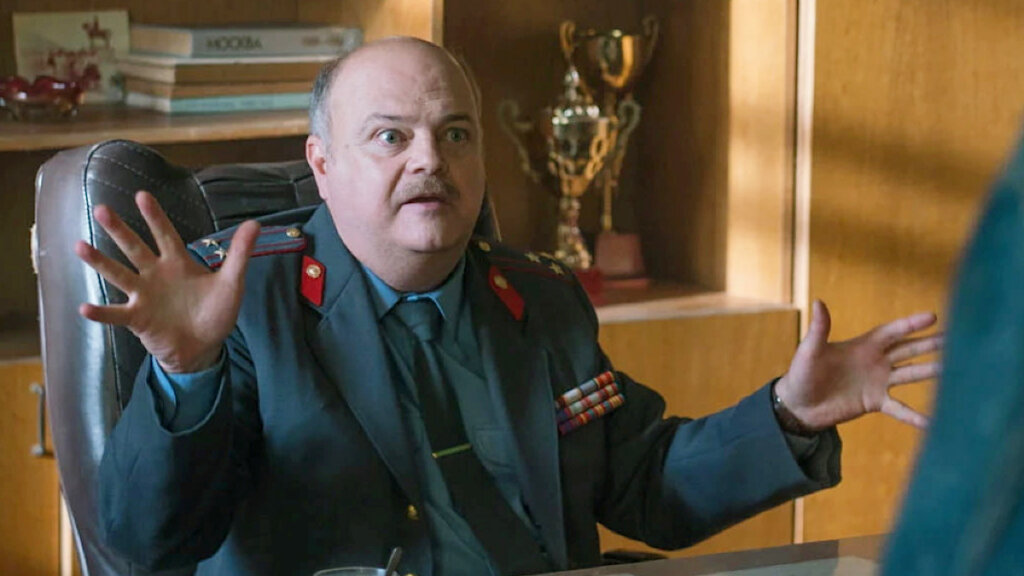 «Мы хотели быть акционерами, но разбогател кто-то другой». Юрий Грубник – о девяностых в сериале «Милиционер с Рублёвки»