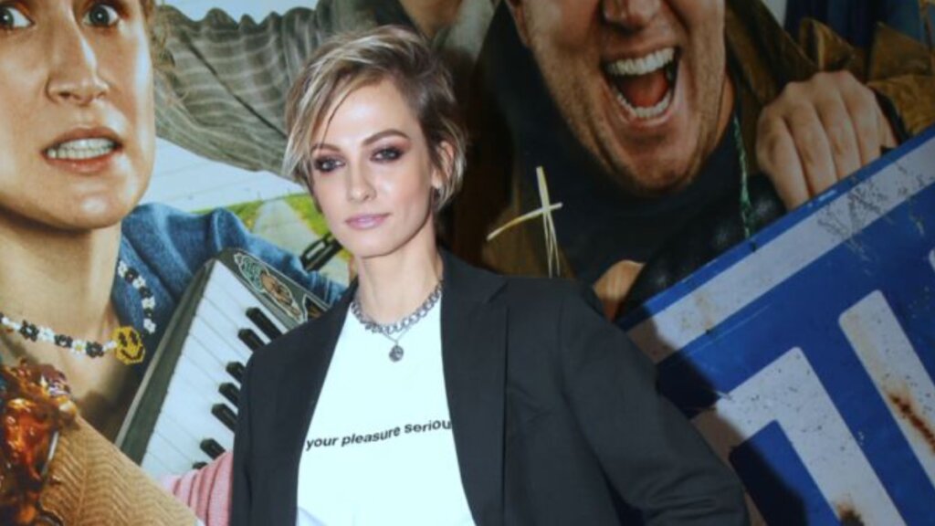 «Как тростинка»: Полина Максимова испугала народ излишней худобой