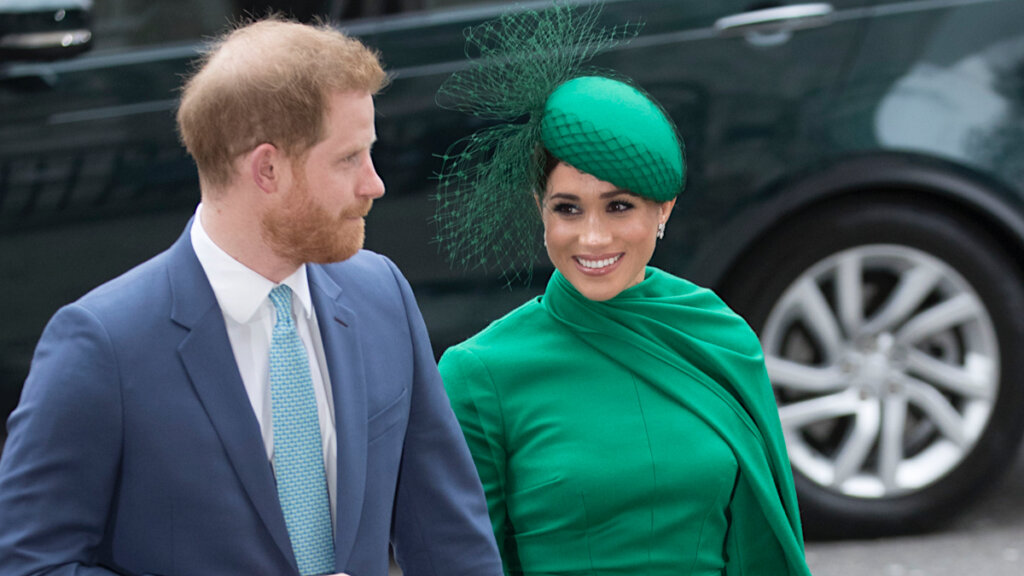 Меган Маркл и принц Гарри готовятся объявить о третьей беременности