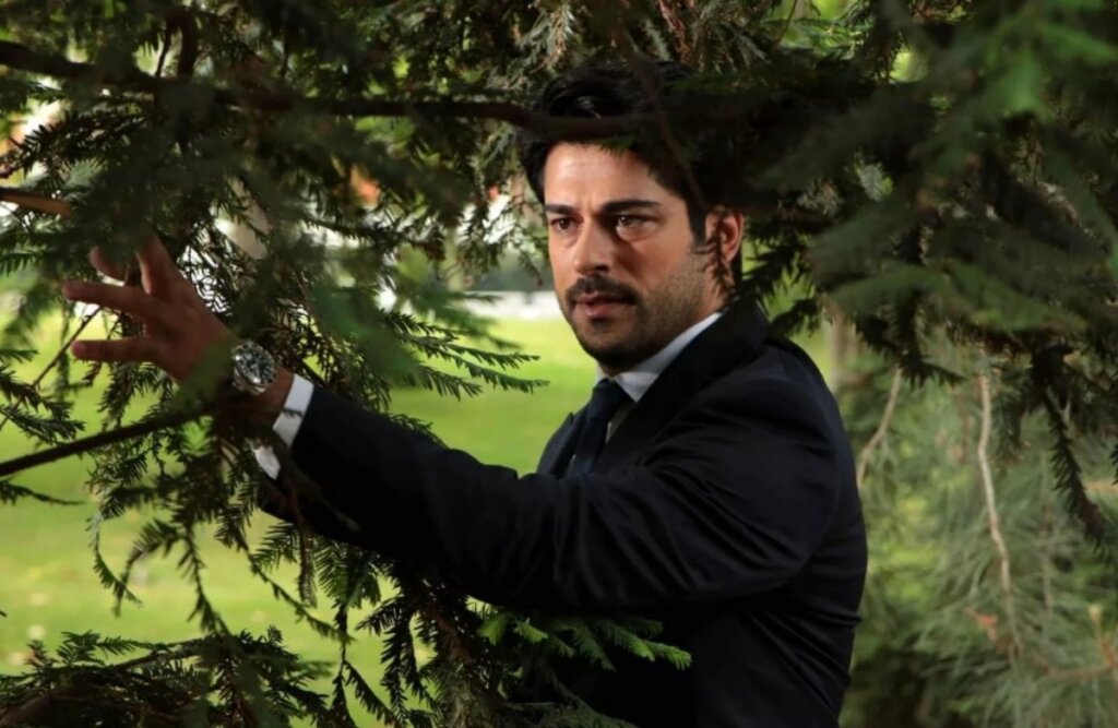 Бурак Озчивит едва не пострадал в давке в Пакистане (видео)