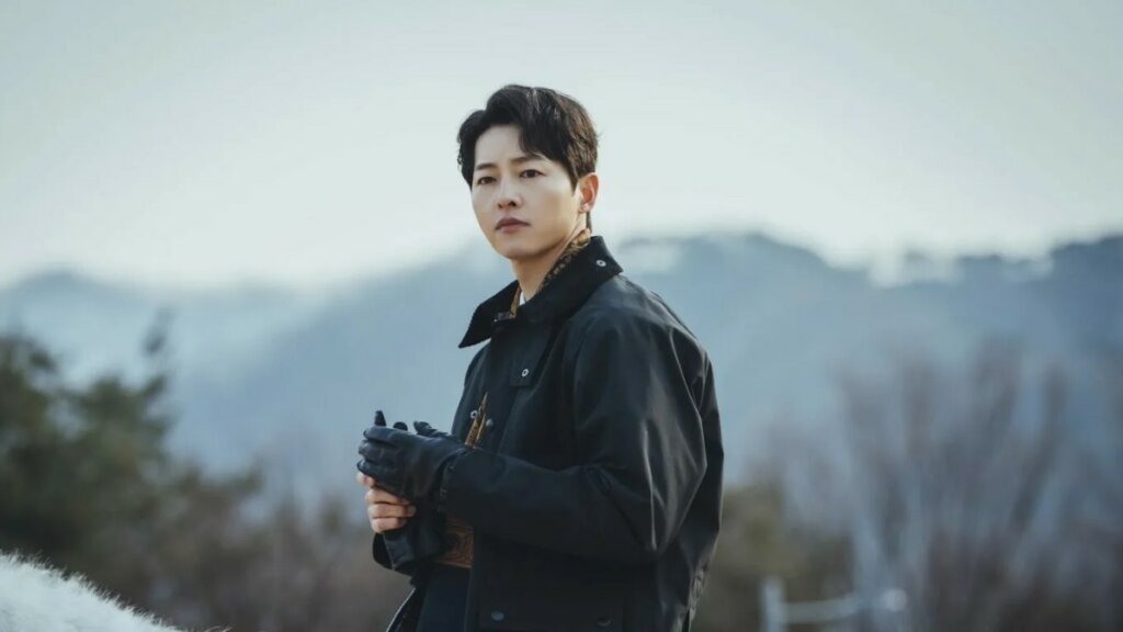 Многогранная жизнь Сон Джун-ги: Написал книгу, подрабатывает на автомойке и обрел счастье в браке с британкой