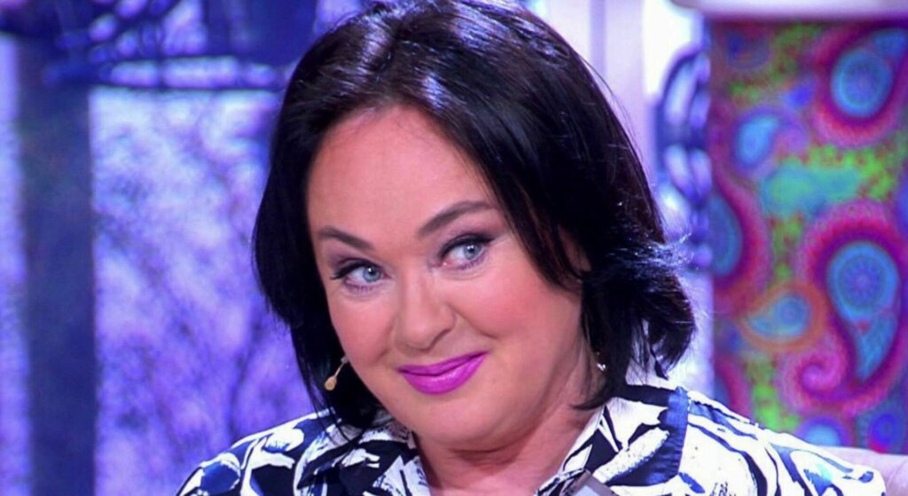 Лариса Гузеева разомлела от ухаживаний Гарика Харламова