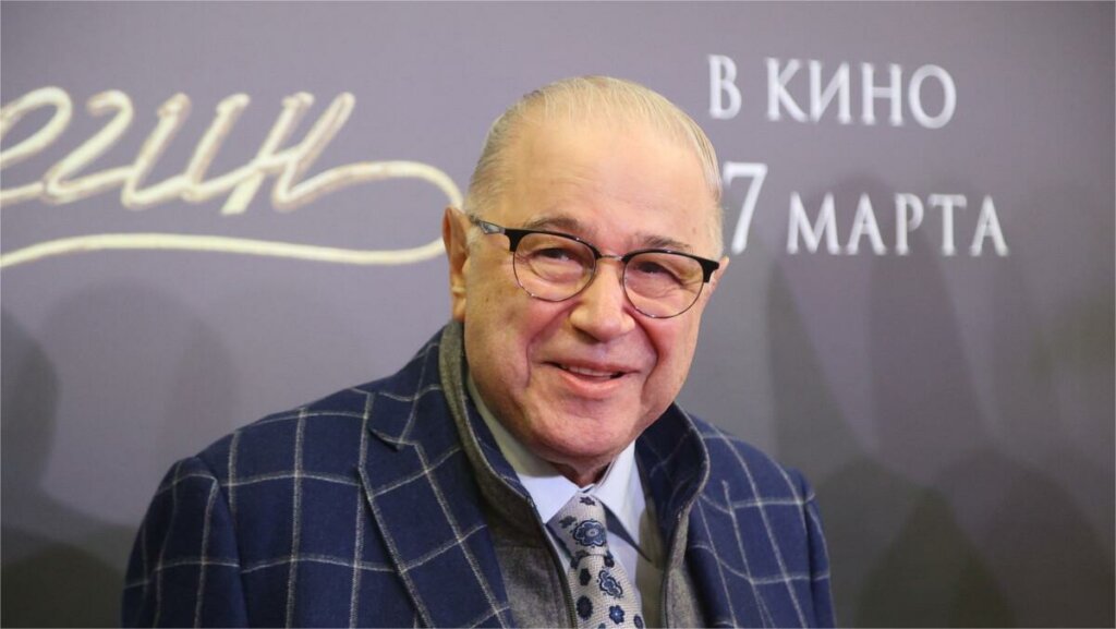 Евгений Петросян подал в суд на старшую дочь: и вот почему