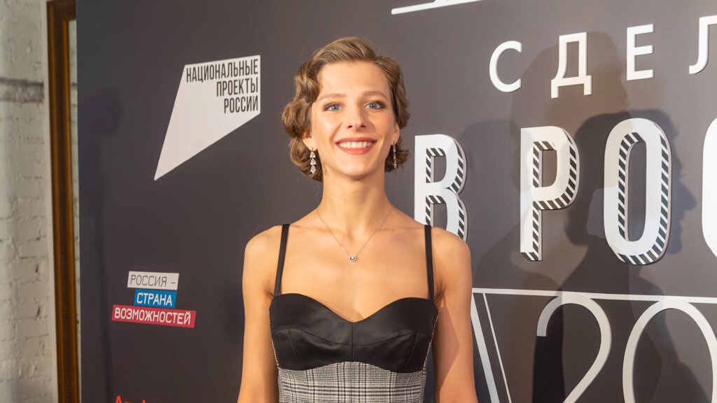 Актриса Лиза Арзамасова показала маленькую дочь Лию: поклонники в восторге