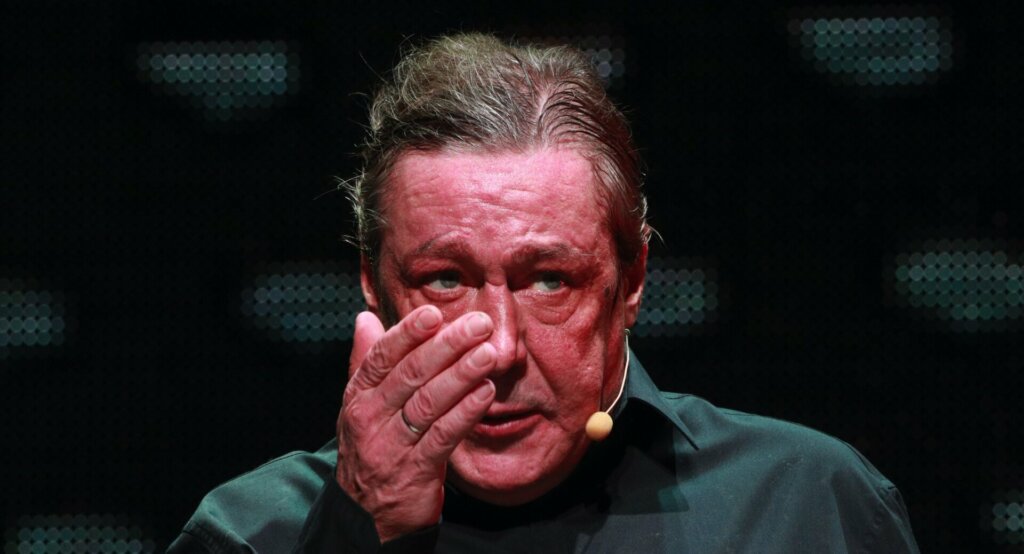 Скандал вокруг УДО Ефремова: Известная певица требует вернуть актера за решетку