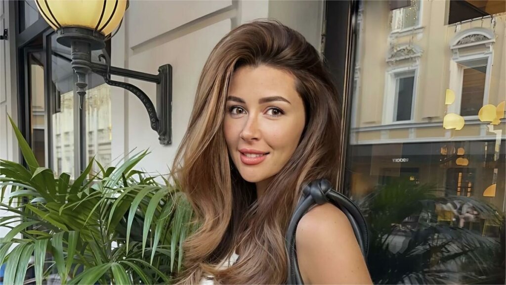 Беременная дочь Заворотнюк показала огромный живот перед родами