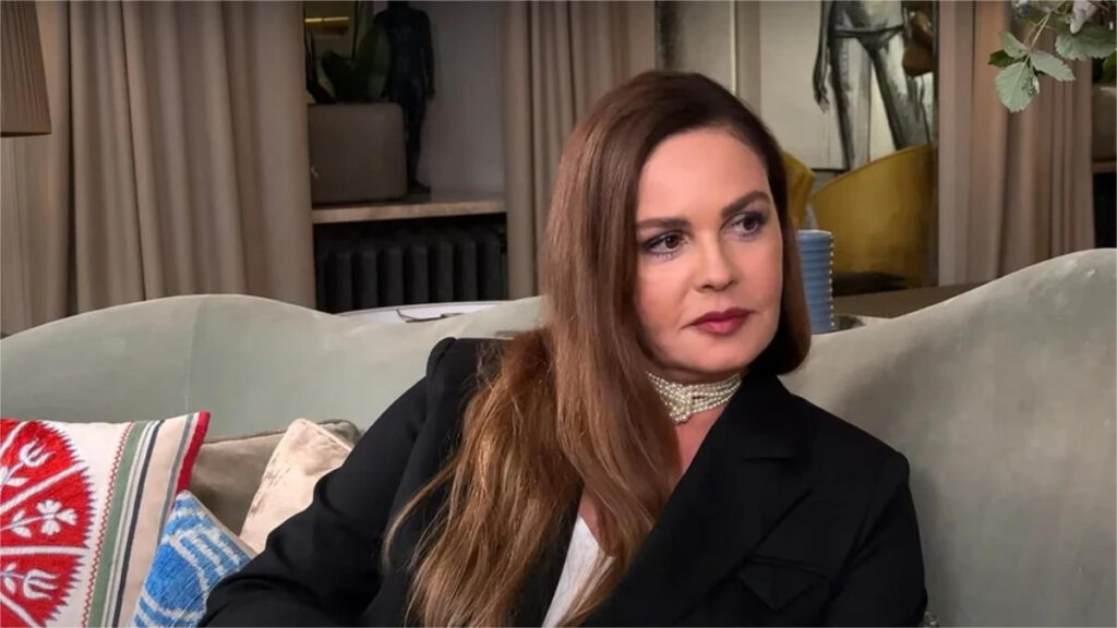 Екатерина Андреева купальниктегі жалаңаш Екатерина Андреева купальниктегі жалаңаш