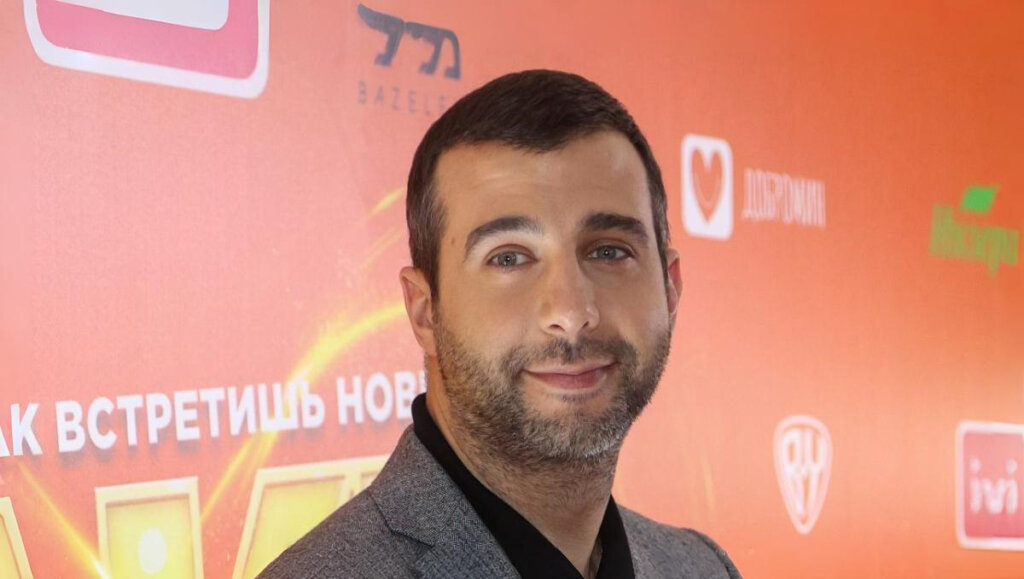 Папина копия: Иван Ургант опубликовал редкое фото с младшей дочерью