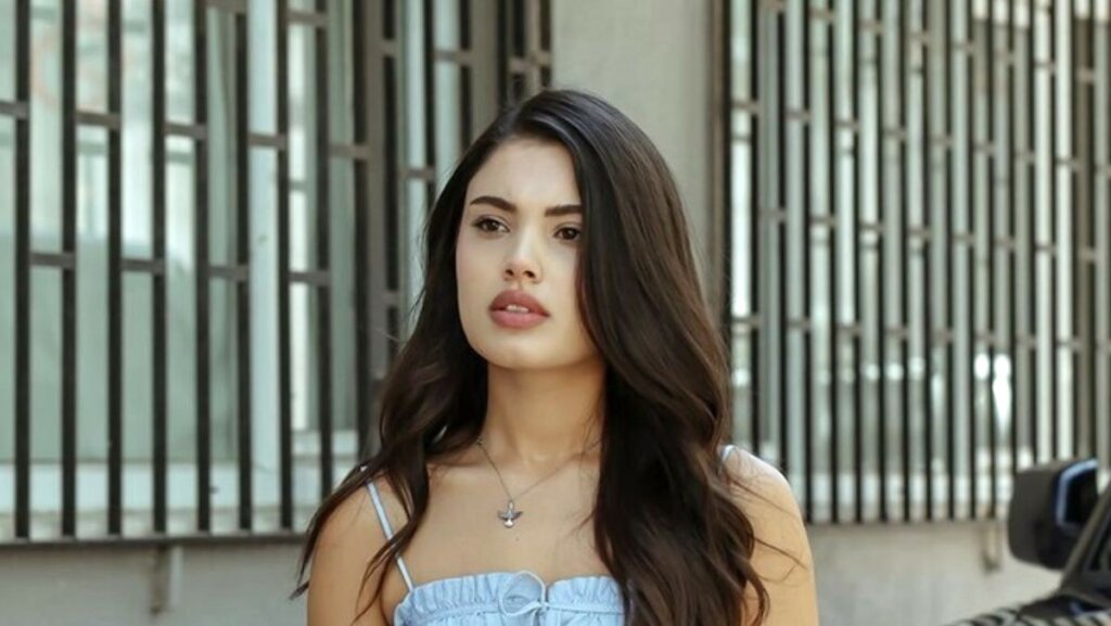 Аслы узнала о предательстве Эмре: что покажут в четвертой серии «Сердцебиения»