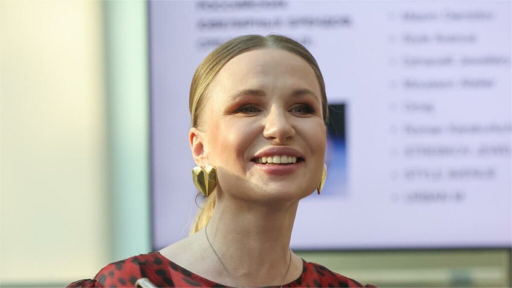 Два развода, трое детей от разных мужчин, роды 16-летней дочери: как живет Валерия Гай Германика