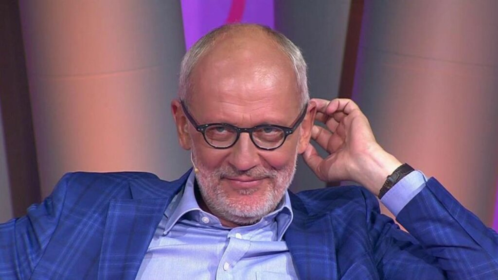 Шестой брак: 61-летний Александр Гордон развелся с арфисткой и женился на 23-летке