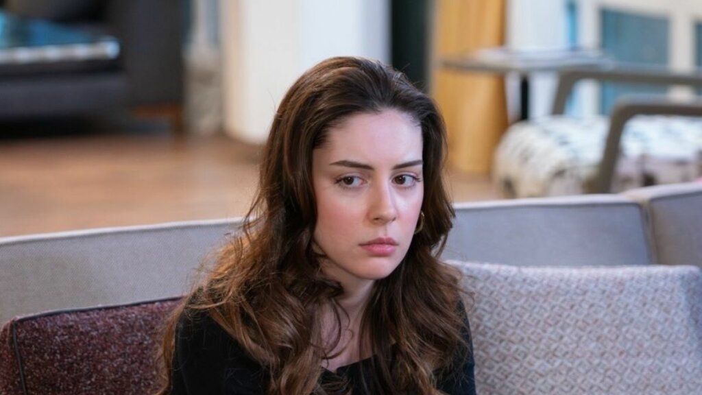 Ультиматум Чимен и ярость Элиф: анонс 128 серии «Клюквенного щербета»