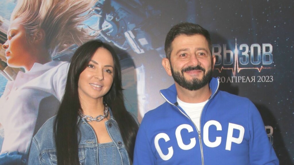 Бывшая жена Михаила Галустяна уехала из России после его свадьбы