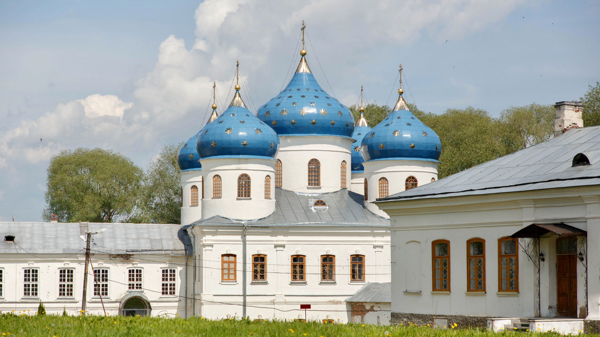 центр новгородской. музейный центр новая ферма. кремль в великом новгороде. великий новгород с высоты птичьего. новгородский кремль детинец.