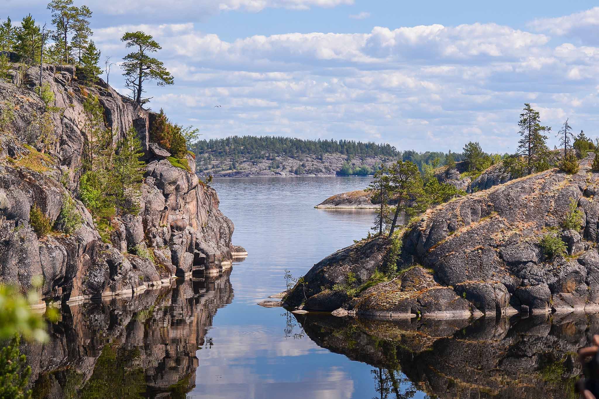 удивительные места карелии. мраморный каньон рускеала республика карелия.