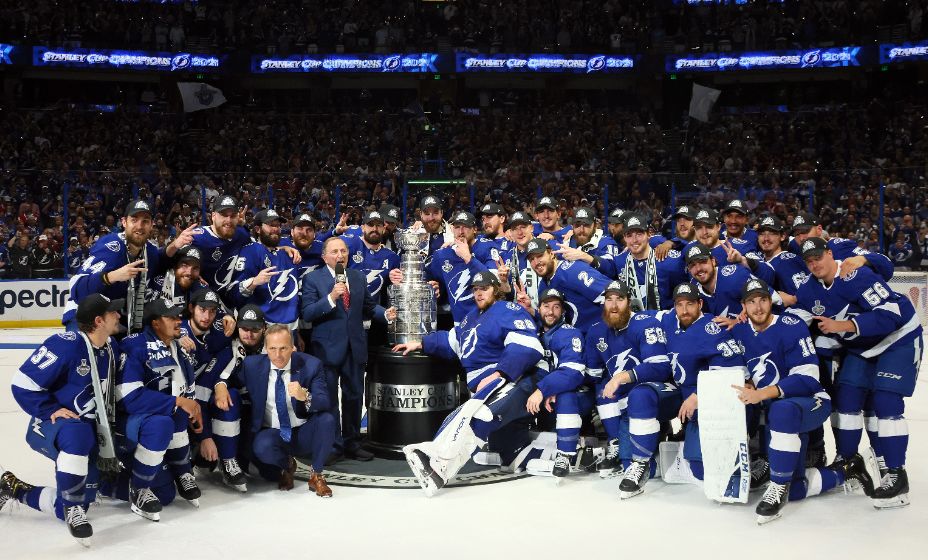 «Тампа» во второй раз подряд стала обладателем Кубка Стэнли-2021. Фото: Reuters