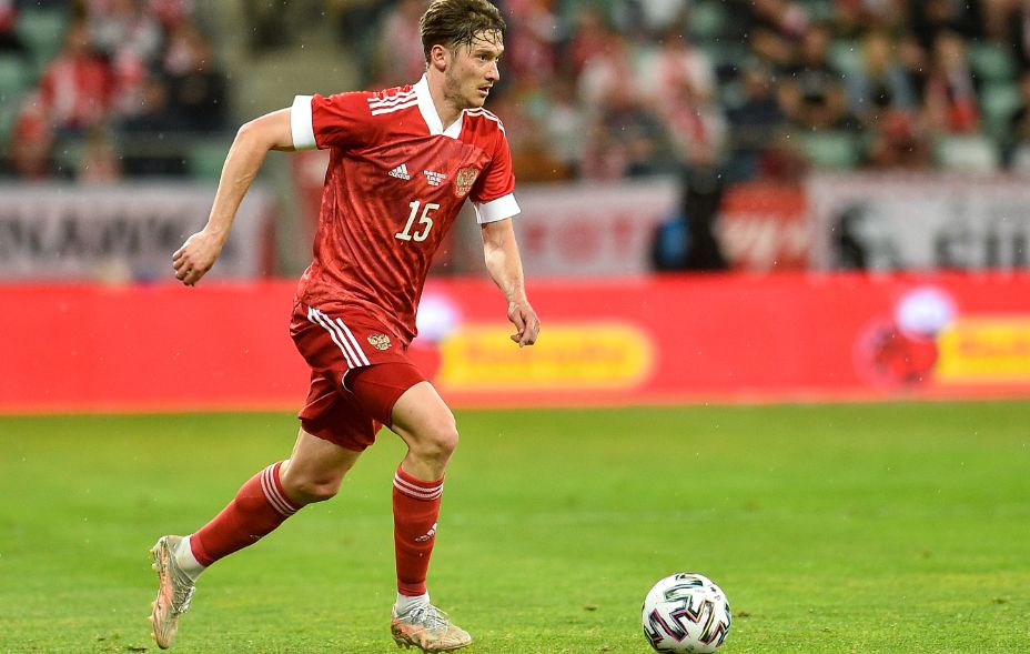 Скромность и отсутствие игровой практике могут помешать Алексею Миранчуку проявить себя в матчах со Словакией и Словенией. Фото: Global Look Press