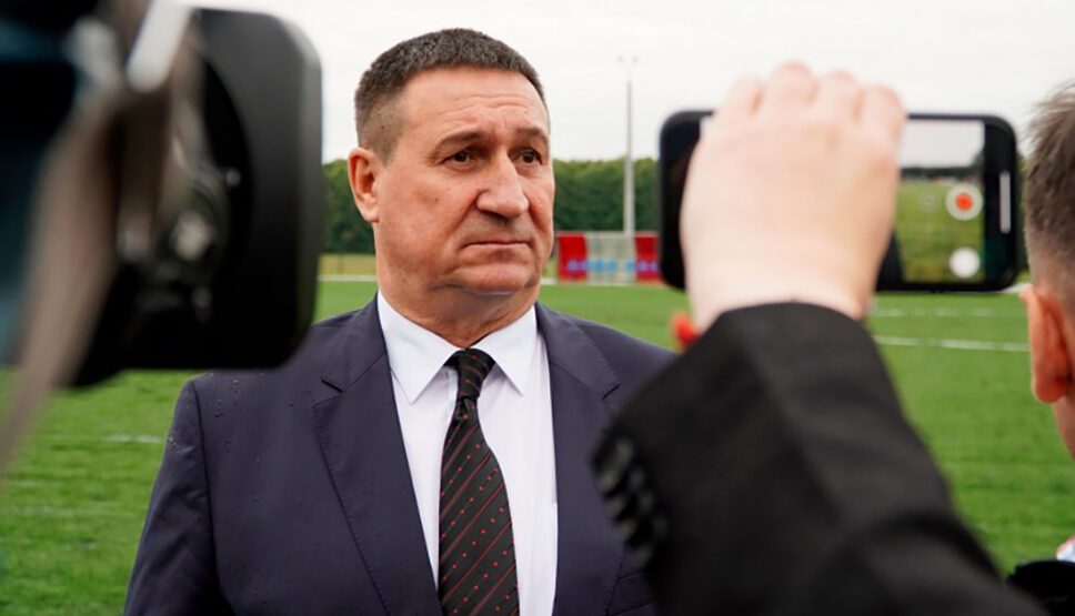 Владимир Базанов, футбол