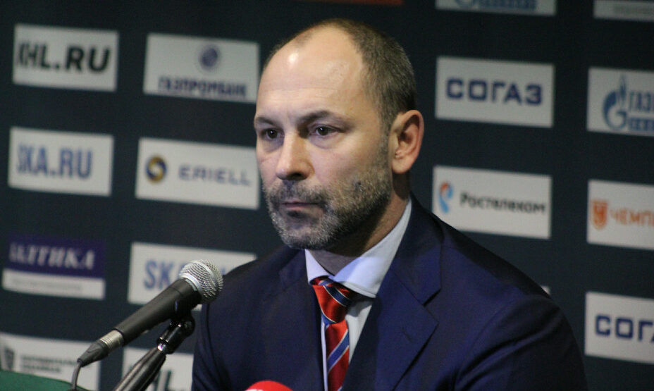 Зубов, хоккей