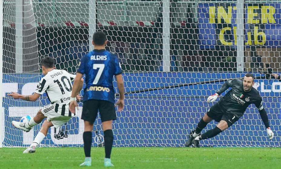 «Интер» считается фаворитом в матче за Суперкубок, но у «Ювентуса» и Паоло Дибалы свое мнение. Фото: Global Look Press