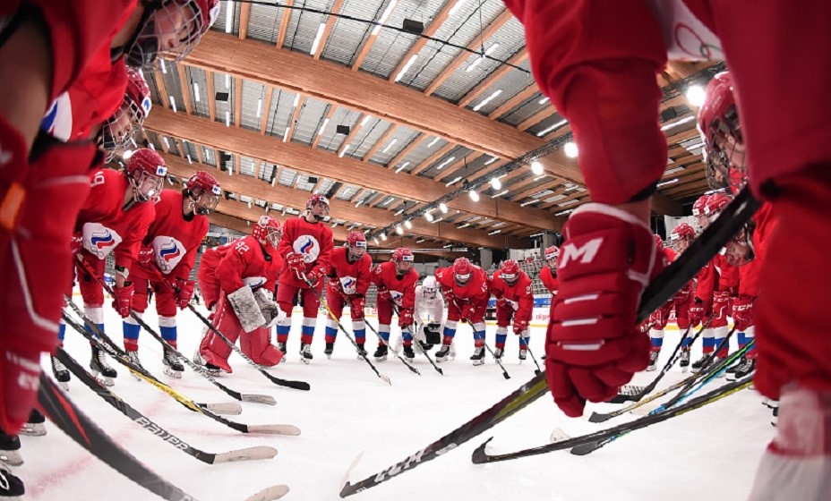 Российские девушки остались без нормальной подготовки к старту Игр. Фото: ФХР