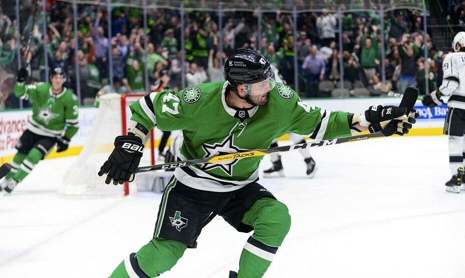 Александр Радулов