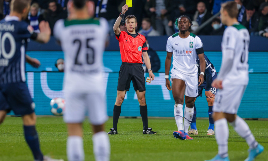 Матч 27-го тура чемпионата Германии «Бохум» - «Боруссия» Менхенгладбах был прерван. Фото: Global Look Press