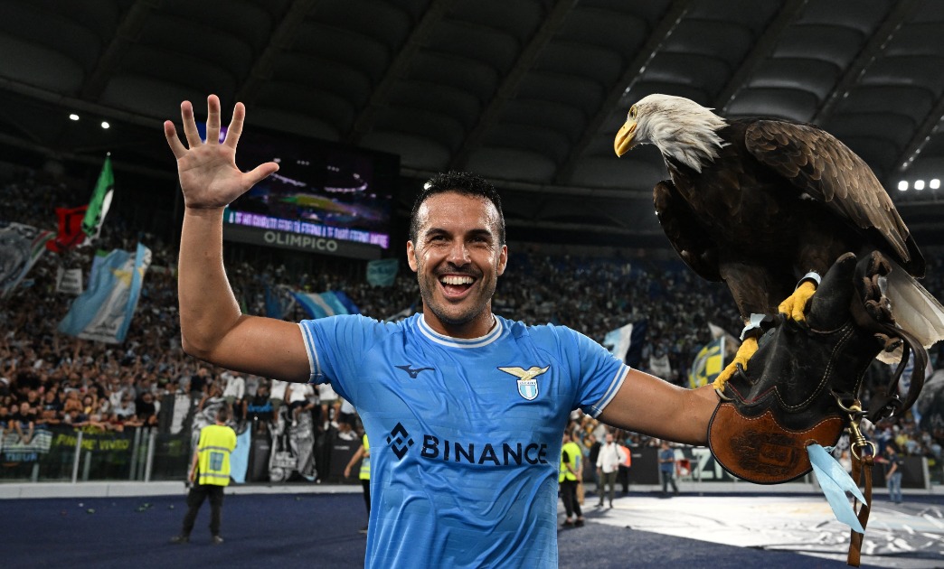 Полузащитник «Лацио» празднует победу над «Интером». Фото: Reuters