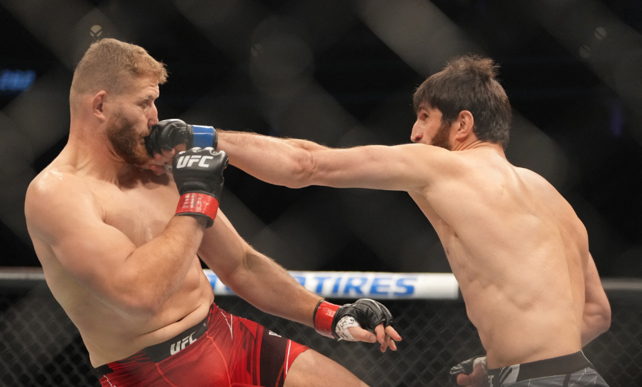 Анкалаев уже дрался за пояс UFC, но судьи засчитали ничью в бою против Блаховича. Фото: Reuters