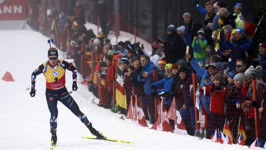 Норвежец Йоханнес Бе бьет всех соперников на чемпионате мира 2023 по биатлону. Фото: Reuters 