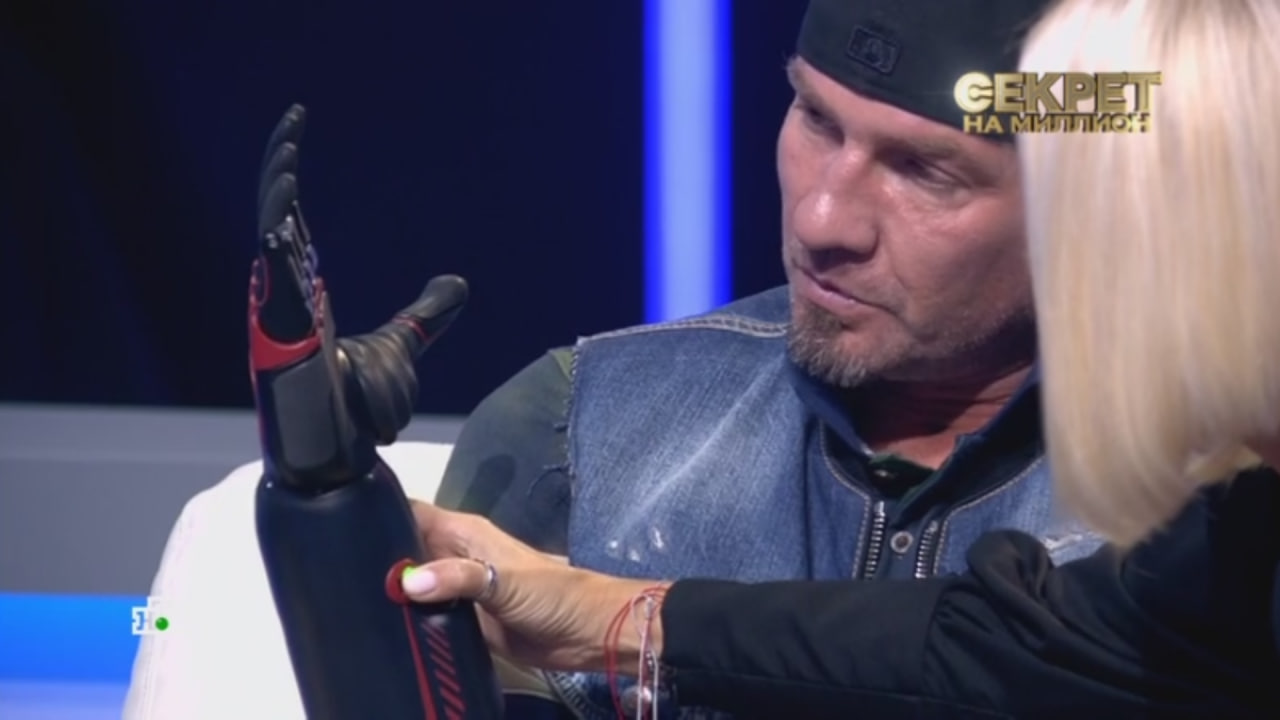 Роман Костомаров рассказал, как привыкает к своей новой жизни. Фото: стоп-кадр прямого эфира телеканала НТВ.